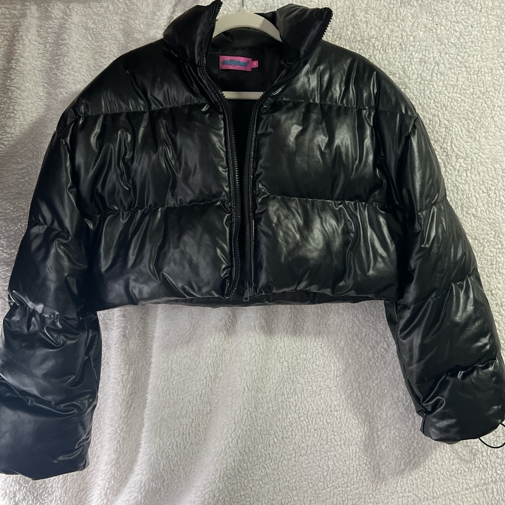 Crop faux leather puffer jacket